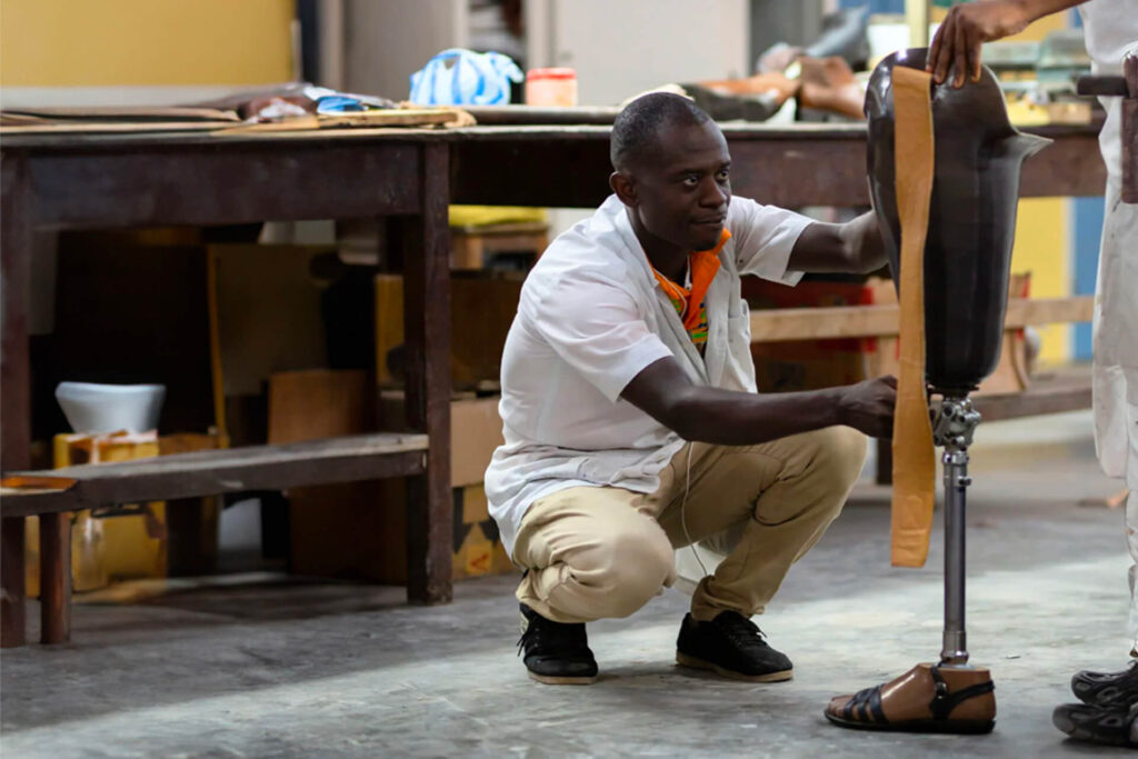 immagine adesione a STAND per dare una nuova vita a protesi usate